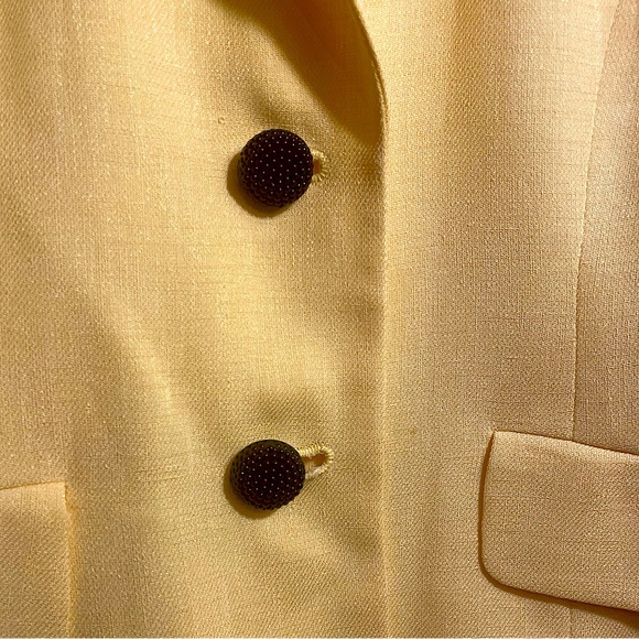 Kasper Yellow Two button blazer - size 4 - Picture 3 of 4